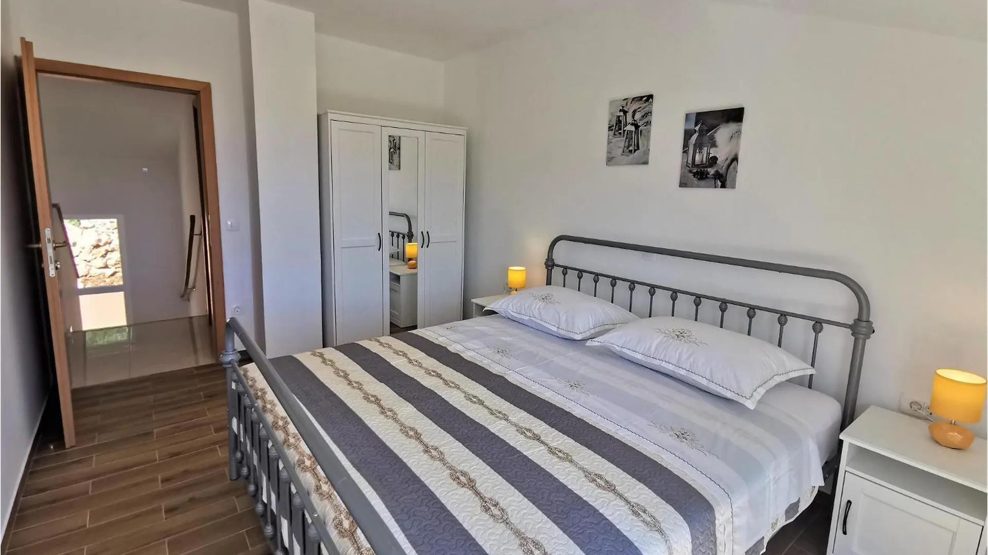 Cozy Home In Risika With Wifi Holiday home